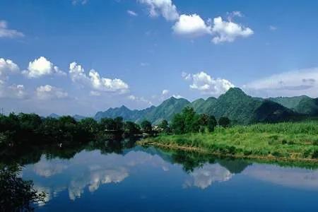 這個模式促使產業升級，越來越多農戶從中受益，是未來的趨勢